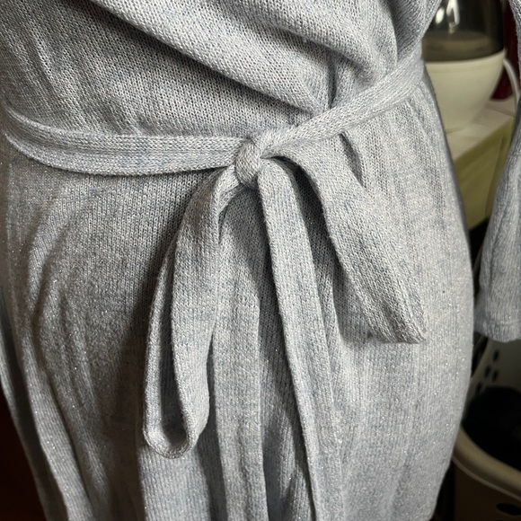 Oh Baby Motherhood Maternity Cowl Neck Gray Sparkled Sweater Tunic Top Size L - Picture 4 of 6